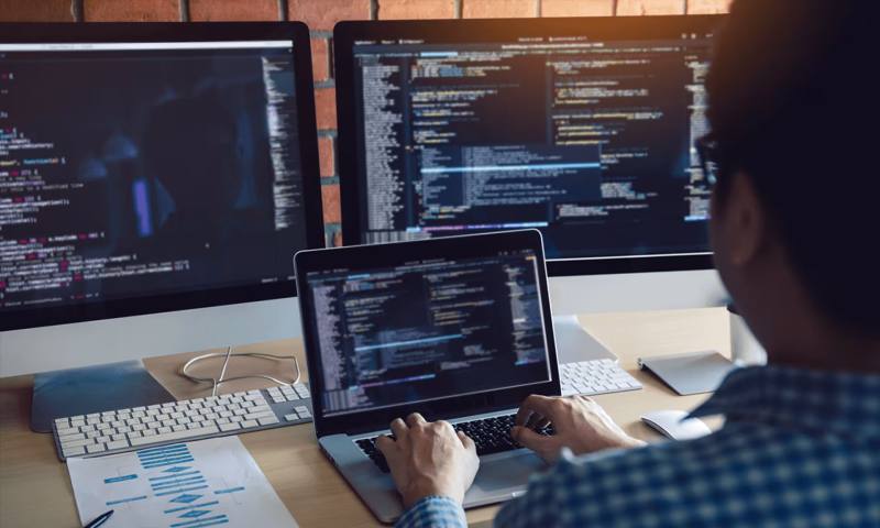 数据科学选型:R与Python如何赋能竹溪县网站建设?